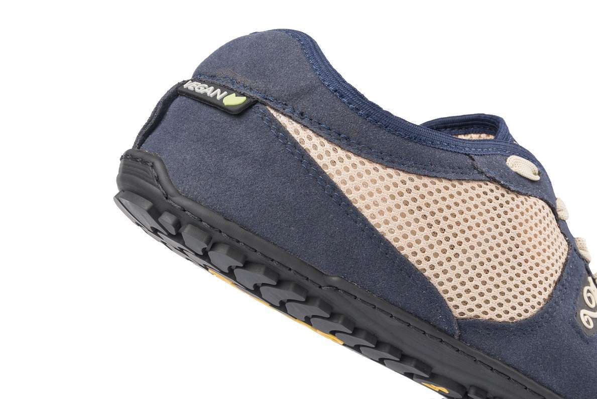 Explorer 2.0 Vegan Cosmo Explorer 2.0 Vegan Cosmo