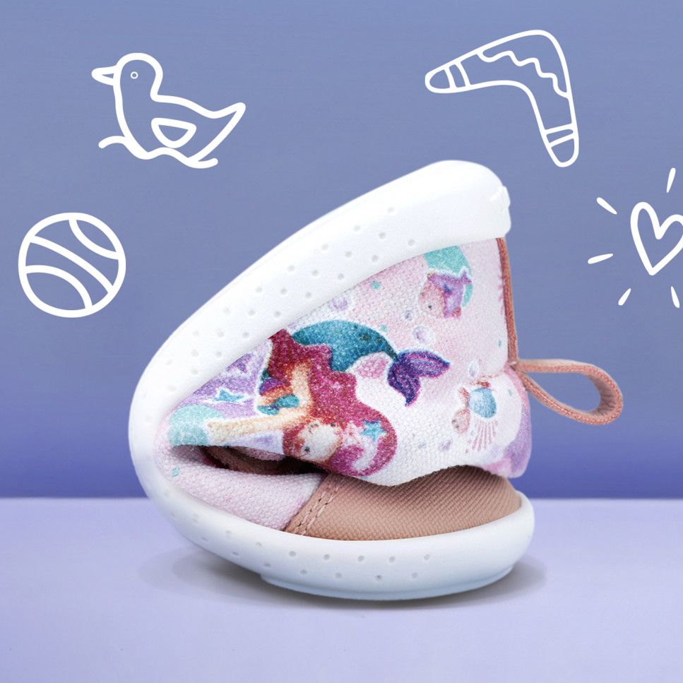 -soft-canvas-sneakers-for-children-242347-a Superge morska deklica