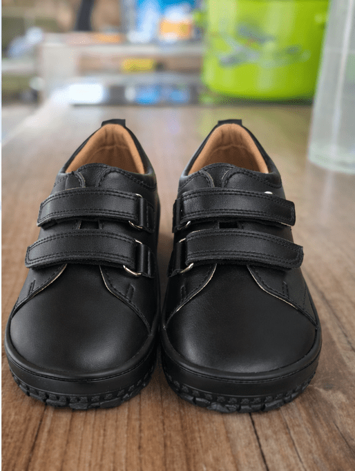 rsz_chatgpt_image_jan_23_2026_10_53_18_am Superge all black, beda, otroška obutev, bosonoga obutev